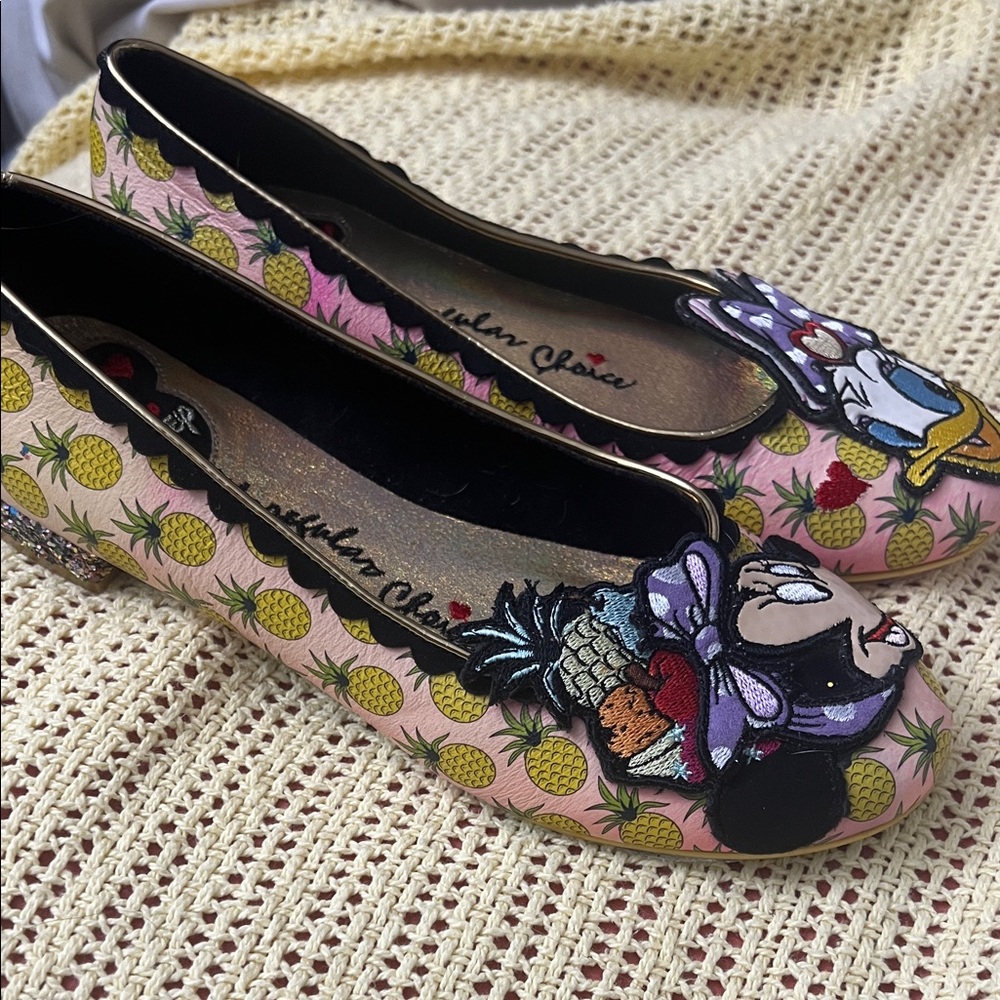 Disney Women's Minnie and Daisy Flats - Pink and Black - Picture 2 of 6